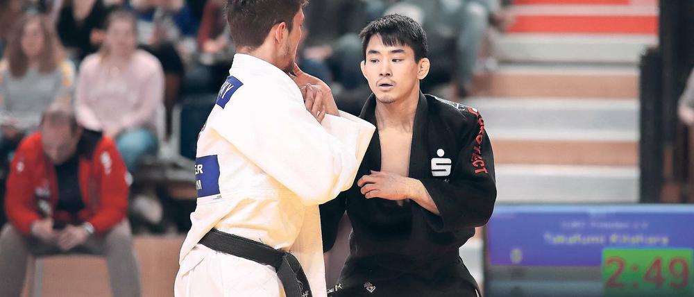 Premiere. Takafumi Kitahara ist der erste Japaner in der UJKC-Riege.