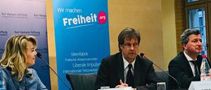 Die Potsdamer Bundestagsabgeordnete Linda Teuteberg (links) diskutierte im brandenburgischen Verfassungsgericht mit Richterbund-Chef Jens Gnisa.