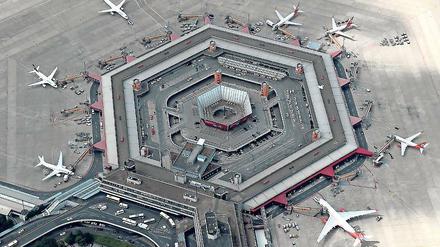 Drehscheibe. Der Flughafen Tegel bleibt, bis der BER öffnet.