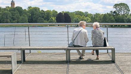 Alternde Stadt. Der demografische Wandel verändert die Altersstruktur Potsdams. Bis 2035 wird der Anteil der über 65-Jährigen der neuen Prognose zufolge von derzeit 19,8 auf 21,6 Prozent der Gesamtbevölkerung wachsen. Besonders deutlich ist die Zunahme bei den über 80-Jährigen.
