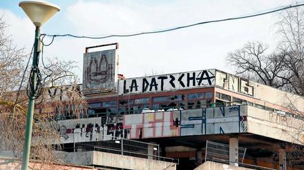 Leitbau der Nachkriegsmoderne oder Abrissfall. Die Zukunft des „Minsk“ auf dem Brauhausberg polarisiert. Fachleute machen sich für einen Erhalt stark, den Investor Jan Kretzschmar ermöglichen würde. Dass der Stadtwerkechef dessen Gebotssumme öffentlich machte, sorgt für Kritik.