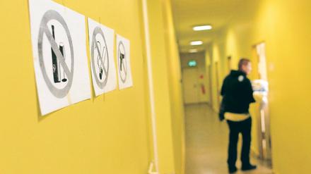 Unterschlupf. Am Donnerstag stellte die Berliner Kältehilfe ihre Bilanz des Winters vor. Von November bis Ende März bot sie 1264 Schlafplätze an, unter anderem in der Seestraße. Es waren insgesamt so viele Plätze wie noch nie in den letzten 28 Jahren.