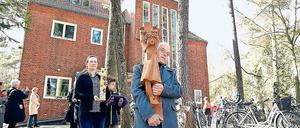 Auszug. Mit einem letzten Gottesdienst wurde das alte Gemeindehaus in Kleinmachnow verabschiedet.