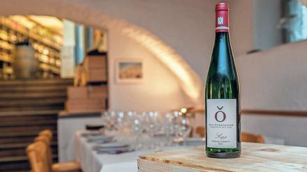 Familientradition. Günther Jauch führt mit seiner Frau seit 2010 das Weingut von Othegraven. In der Weinhandlung In Vino in der Dortustraße sind die Weine zu haben.