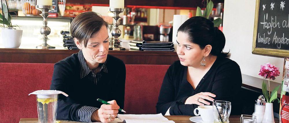 Gemeinsamkeiten? Antje Rávic Strubel und Mariam Meetra haben beide ein Land zurücklassen müssen. Für die eine hieß dieses Land Afghanistan, für die andere DDR.