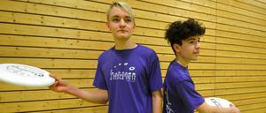 Für Potsdam in nationaler Mission unterwegs. Zusammen mit ihrem Team der „Goldfingers Däumlinge“ starten Janos Semper (l.) und Rumen Lippold bei der Deutschen Juniorenmeisterschaft, die in Brandenburgs Landeshauptstadt stattfindet.