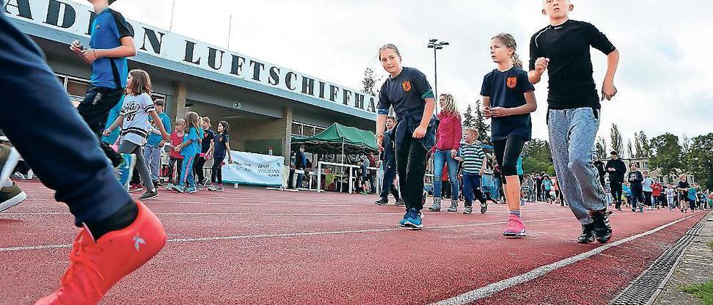 Sanierungsfall: Das Stadion am Luftschiffhafen wird ab 2019 erneuert.