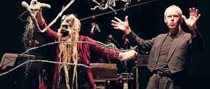 Kleine Vögel und das große Vögeln. Um menschliche Psyche und emotionale Intelligenz geht es in „Die Empfindsamkeit der Giganten“.