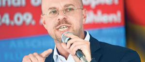 Umstritten. Der Landesvorsitzende und Fraktionschef der Brandenburger AfD, Andreas Kalbitz, 2017 bei einer Kundgebung seiner Partei in Frankfurt (Oder).