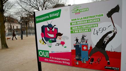 Hart umkämpft. Das linke Poster fordert zur Unterstützung der "No Billag"-Initiative auf, das rechte warnt vor den Folgen