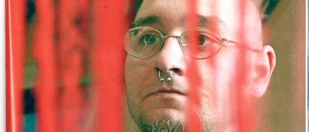 Nicht auffallen. Ein Zuhause hinter Gittern.