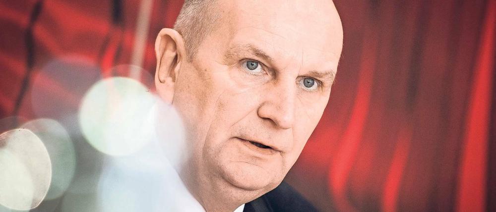 Einer aus dem Osten. Brandenburgs Ministerpräsident Dietmar Woidke wünscht sich einen Minister aus dem Osten Deutschlands im künftigen Bundeskabinett. Dass er selbst nach Berlin wechseln würde, schloss er nicht aus.