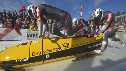 Volle Anschubkraft. Vom 9. bis 25. Februar finden im südkoreanischen Pyeongchang die Olympischen Winterspiele 2018 statt. Der Deutsche Olympische Sportbund hat für die Wettkämpfe 153 Athleten trainiert – darunter die drei Potsdamer Lisa Buckwitz, Kevin Kuske und Christian Poser. Sie sind als Bobanschieber im zweiten Teil des Großevents gefordert und treten nach starken Weltcup-Ergebnissen in der aktuellen Saison mit berechtigten Medaillenhoffnungen an.