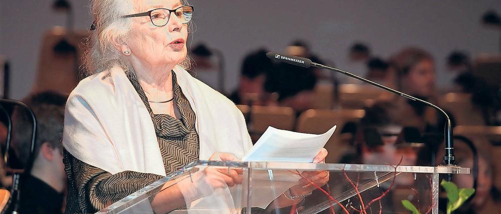 Von Potsdam angezogen. Beim Neujahrsempfang des Potsdamer Oberbürgermeisters Jann Jakobs (SPD) wurde die 80-jährige Helga Schütz am Freitag im Nikolaisaal geehrt.