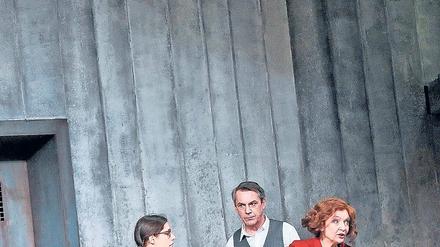 Abmarsch. Am 17. Februar gastiert das Hans Otto Theater im Kleist Forum Frankfurt (Oder) mit „Nathan der Weise“ in der Regie von Tobias Wellemeyer.