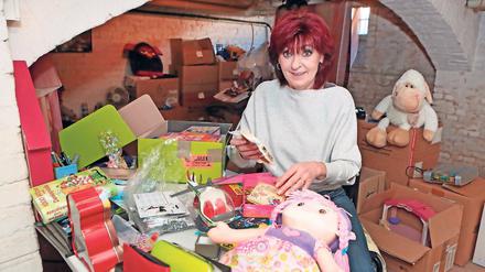 Hilfsbereit. Seit Jahren engagiert sich Marita Münzner in der Hilfe für obdachlose Menschen, sammelt Spenden und verteilt sie. In ihrem Keller lagert sie auch die Spielsachen. Nun wird sie dafür geehrt – mit einer Einladung zu Bundespräsident Frank-Walter Steinmeier.