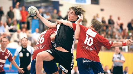 Damals war’s. Victor Pohlack zählte vor zehn Jahren zu den absoluten Leistungsträgern beim VfL Potsdam, der in der Saison 2008/09 in die zweite Liga aufstieg. Jetzt gehört Pohlack mit zahlreichen ehemaligen Teamgefährten zu den Steinadlern.