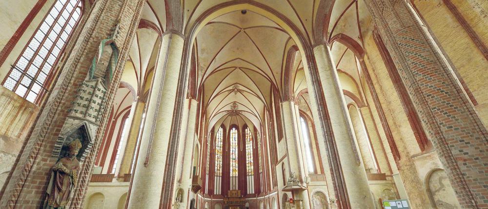 Kulturgut. Neun Prunksärge in der Wunderblutkirche.