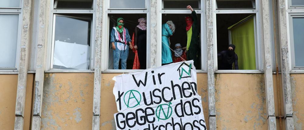 Besetzt. Im Juli wurde die FH von Abrissgegnern in Beschlag genommen.