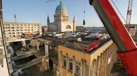 Der Abriss der Fachhochschule ist bereits im Gange.