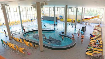 Mehr Badespaß. Deutlich besser als bei der letzten Umfrage haben die Potsdamer das Angebot an Schwimmbädern in Potsdam bewertet. Ursächlich dafür ist vor allem die Eröffnung des blu-Bades am Brauhausberg in diesem Jahr.