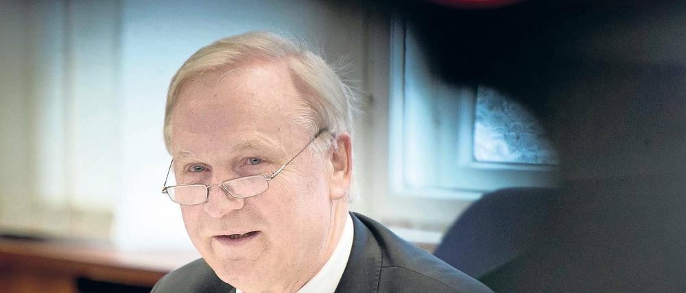Juristisch unschuldig. Landtags-Vizepräsident Dombrowski kann einen Prozess abwenden.