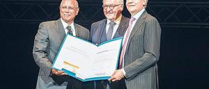 Frank-Walter Steinmeier mit Dean Baquet (li.) und Arthur O. Sulzberger Jr. (r.), Chefredakteur und Verleger der Tageszeitung „The New York Times“.