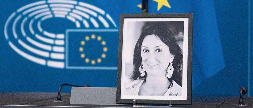 Ihre Arbeit überlebt. Die Journalistin Daphne Caruana Galizia ist auf Malta durch eine Autobombe ermordet worden. Sie berichtete über Steuerbetrug und Korruption.