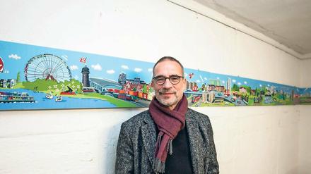 Jörg Hafemeister ist ausgebildeter Schriftenmaler und Werbetexter und ein guter Beobachter.