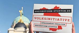 Etwa 70 Prozent der nötigen Stimmen für ein Volksbegehren waren zur Zeit der Absage gesammelt.