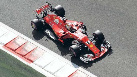 Sebastian Vettel fährt weiter im Ferrari. Unklar, welcher Sender überträgt.