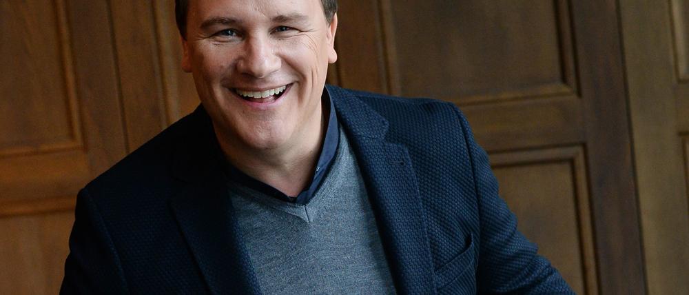 Von ihm wollen fünf Potsdamerinnen die Shopping-Krone: Designer Guido Maria Kretschmer. Foto: