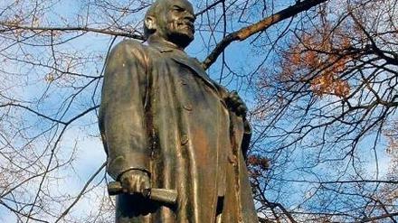 Wenn es nach den Stadtverordneten in Potsdam geht, bleibt Lenin auf dem Sockel.