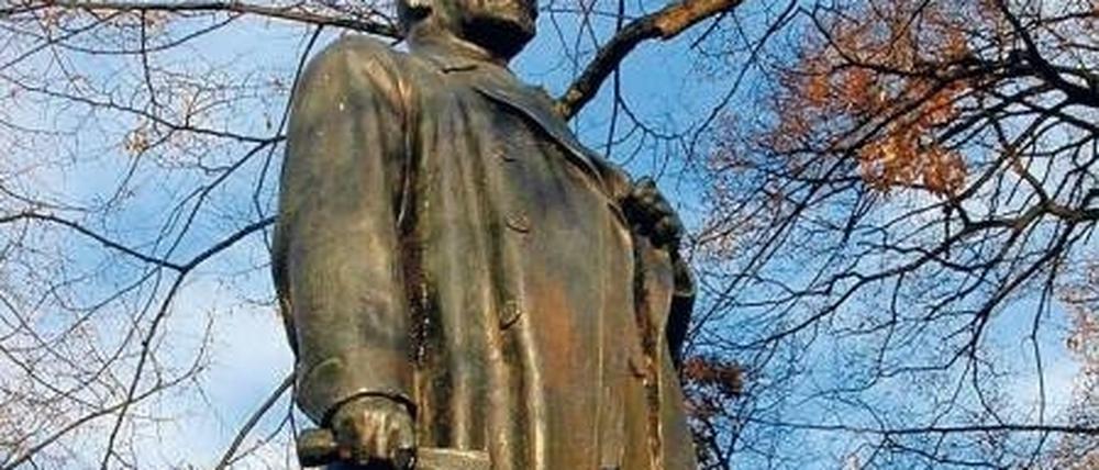 Wenn es nach den Stadtverordneten in Potsdam geht, bleibt Lenin auf dem Sockel.