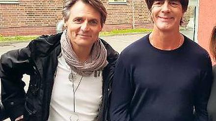 Abstecher. DFB-Cheftrainer Jogi Löw mit Wolfgang Bahro in Babelsberg.