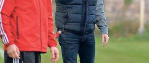Abschied vom Jahn-Sportplatz. Über 14 Jahre hinweg war Ingo Hecht (r.) beim Teltower FV aktiv - als Spieler und Trainer. Nun geht er als Coach nach Werder.