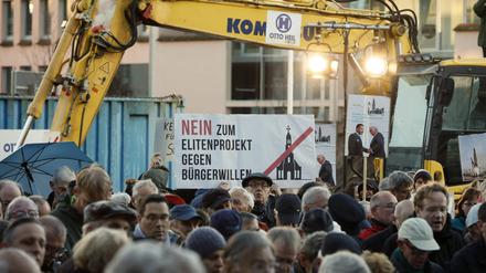 Viel Kritik gab es an den Protesten zum Baustart der Garnisonkirche - vor allem von den Teilnehmern des Gottesdienstes.