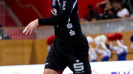 Neuer Adler. Rolando Urios Gonzales ist Sohn einer spanischen Handball-Legende und ist nun kurzfristig vom Potsdamer Kooperationspartner Füchse Berlin an den VfL ausgeliehen worden.