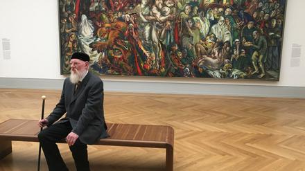 Ronald Paris vor seinem Werk „Unser die Welt – trotz alledem“ im Museum Barberini.