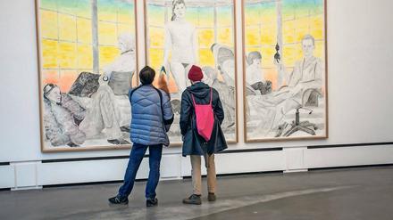 Geisterhaft. Künstlerin Marion Fink arbeitet mit der Technik der Monotypie, bei der erst auf eine Glasplatte gemalt und dann damit auf Papier gedruckt wird. So wirken ihre Figuren oft durchscheinend wie Gespenster.