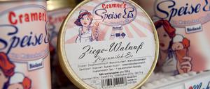 Der Dieb hatte es auf zwei Packungen Eis abgesehen - am Ende ist er entkommen. Jetzt ermittelt die Polizei.