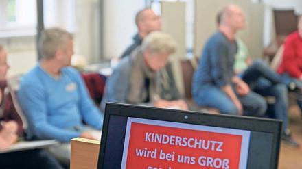 Austausch. In Eberswalde fand am Wochenende die 3. Berlin-Brandenburgische Regionalkonferenz „Für den Kinderschutz – Gegen sexualisierte Gewalt im Sport“ statt. 95 Vertreter aus Vereinen und Verbänden nahmen teil.