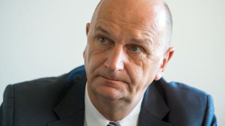 Brandenburgs Ministerpräsident Dietmar Woidke (SPD) warnt vor der Entlassung des BER-Chefs Karsten Mühlenfeld.