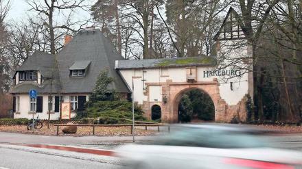 Abgesenkt. Unter dem Tor sollen bald größere Fahrzeuge passieren.