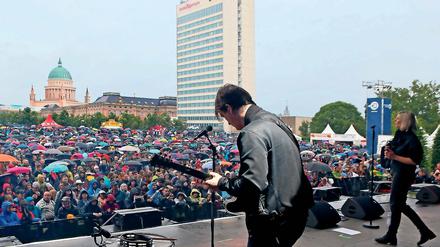 Großveranstaltung. Das Stadtwerkefest lockte regelmäßig Zehntausende Besucher an, vor allem als sich unter Peter Paffhausen die Superstars ein Stelldichein in Potsdam gaben. In diesem Jahr wurde das Spektakel erstmals deutlich zurückgefahren.