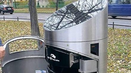 Automatisiert. Zwei Hightech-Mülleimer werden zunächst getestet.