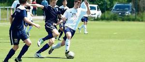 Alexander Senger (r.) wechselt an die Sportschule nach Cottbus.