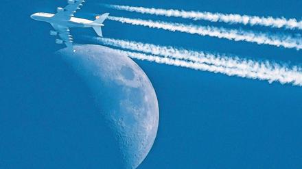 Lärm im Anflug. Mit der Eröffnung des BER werden täglich auch von Kleinmachnow, Teltow und Stahnsdorf aus Flugzeuge sehr genau zu beobachten sein – im Landeanflug über Wannsee auf den BER. Da ein Start des neuen Flughafens selbst 2019 unwahrscheinlich ist, hofft man in der Region, dass die Politik noch eine andere Route findet.