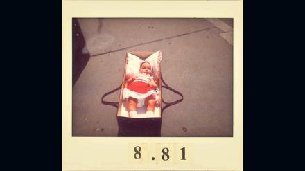 Sich ins Bild rücken. Von außen auf sich und ihre Mutter schauen, das war die Idee für den Film. Und damit blickte die Filmemacherin unweigerlich auch auf ihr eigenes inneres Chaos.