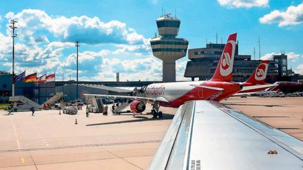 Gesetzestreu. Die Flughafengesellschaft Berlin Brandenburg pocht auf die Beschlusslage, wonach Tegel sechs Monate nach BER-Eröffnung geschlossen wird.